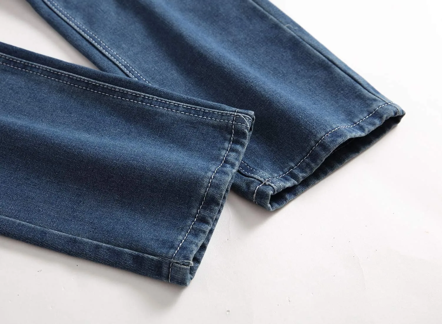 LAMKUKU Men's Ripped Jeans Slim Fit Casual Distressed Denim Pants